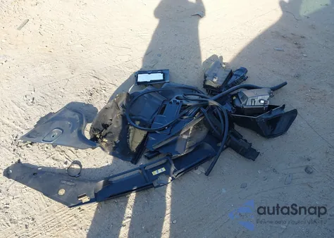 2012 Mercedes-Benz Ml 63 Amg 4Matic z USA, uszkodzony, nr VIN 4JGDA7EB0CA033186